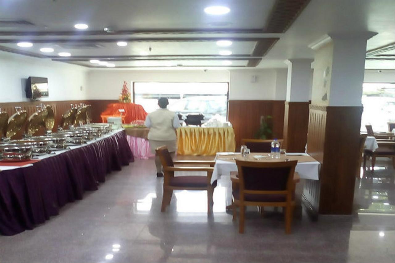 Hotel Sps Kingsway Thiruvananthapuram Exterior foto